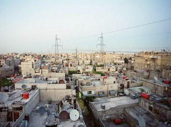 المخيمات الفلسطينية في سوريا تحت النار