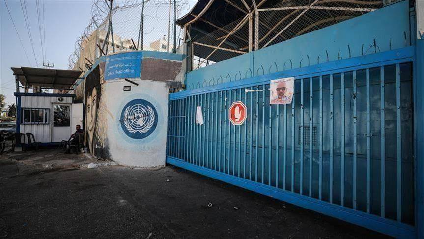 السعودية تقدم مليوني دولار إضافية لدعم خدمات الأونروا للاجئي فلسطين .. المفوض العام للأونروا بيير كرينبول يشكر السعودية : شراكة المملكة طويلة الأجل مع الأونروا لدعم لاجئي فلسطين تعد أمرا بمقدورنا الاعتماد عليه