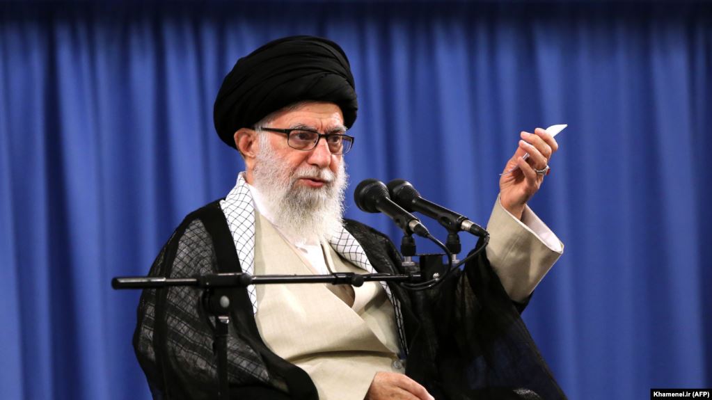 تناقض الخطاب الإيراني إزاء الثورات العربية