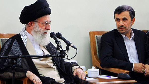 هل ستتفاقم فضائح ولاية الفقية كما حصل في الكنيسة الكاثوليكية .. أحمدي نجاد يتهم خامنئي بنهب 190 مليار دولار