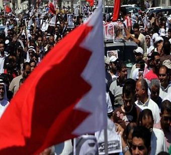 جرحى من الشرطة البحرينية إثر تفجير داخل بلدة شيعية