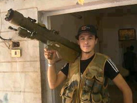 صاروخ "سام 7" يظهر مع ثوار "لواء التوحيد" بحلب