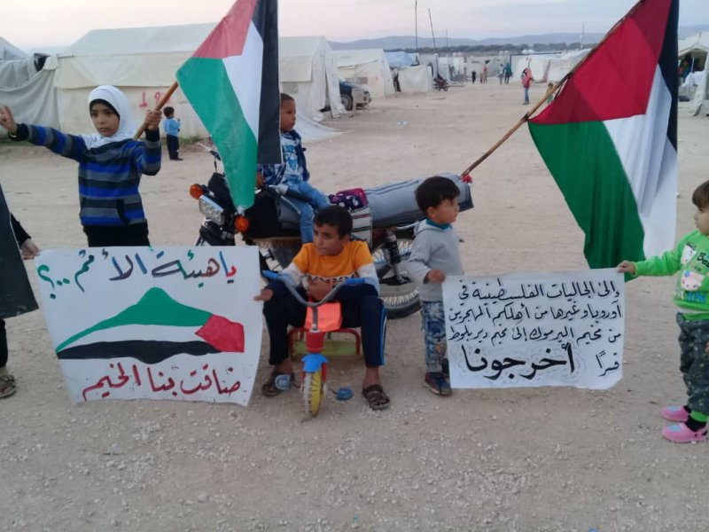 السجلات المدنية شمال سورية تمتنع عن إصدار بطاقات تسيير أعمال للفلسطينيين غير السوريين