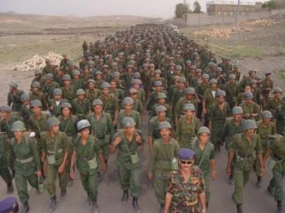 الخليج : الرئيس هادي يأمر الجيش باستخدام القوة لوقف تقدم الحوثيين نحو صنعاء