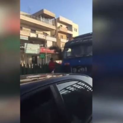 رغم الاحتجاجات .. أذرع "المقاومة" تسرق لقمة اللبنانيين والجوع يقتحم معقل "حزب الله"