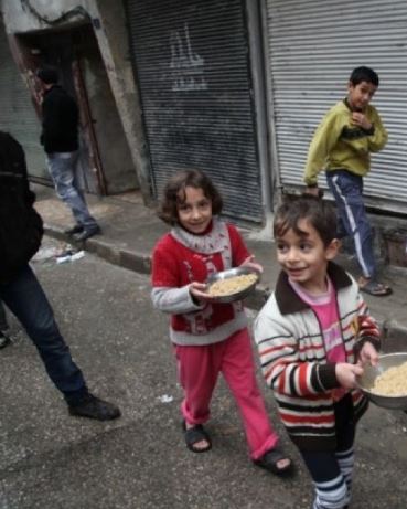 "حماس" : التضييق على اللاجئين الفلسطينيين بلبنان قلَّص أعدادهم