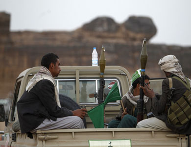 الحوثيون يتبعون سبيل اليهود في تهجير أهل الحق