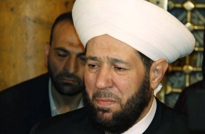 مفتي الأسد يستنجد بروسيا وحزب الله لوقف هجوم الثوار