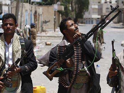 الحوثيون يتوسعون في اليمن .. والدولة تنهار